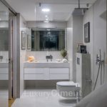 baño de diseño con microcemento en suelos, paredes y lavabo